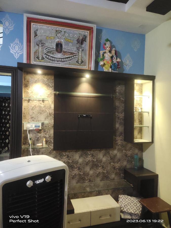 אויאיין Yashu Guest House מראה חיצוני תמונה